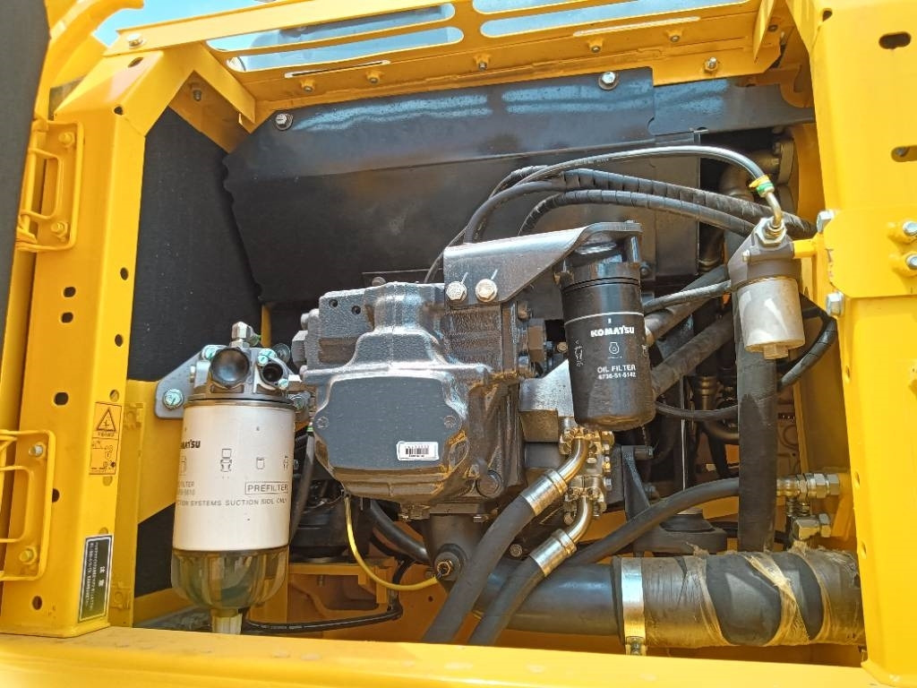 Excavadora de cadenas Komatsu PC 240 LC: foto 11