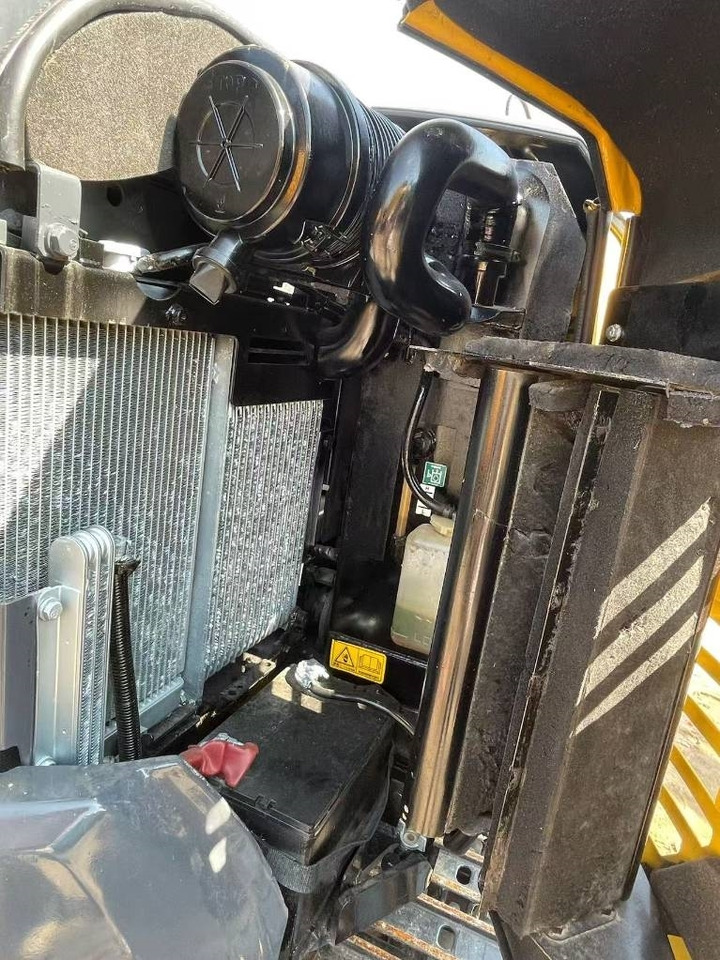 Komatsu PC 35 - Miniexcavadora: foto 5 Komatsu PC 35 - Miniexcavadora: foto 5