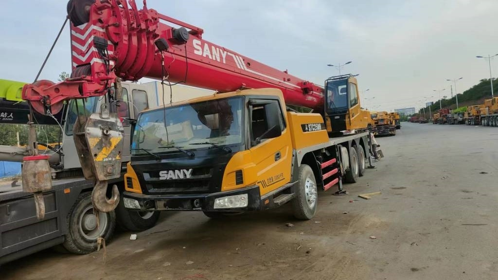 Sany STC 250 H - Grúa todo terreno: foto 1 Sany STC 250 H - Grúa todo terreno: foto 1