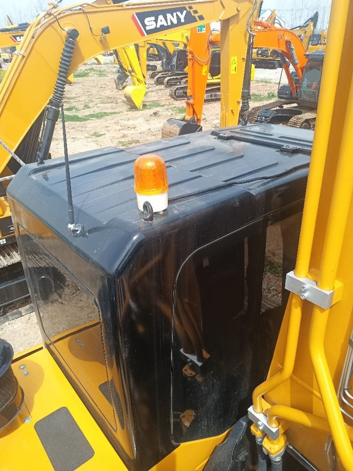 Sany SY 215 C  - Excavadora de cadenas: foto 3 Sany SY 215 C  - Excavadora de cadenas: foto 3