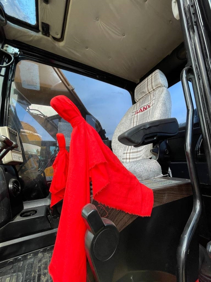 Sany SY 215 C - Excavadora de cadenas: foto 4 Sany SY 215 C - Excavadora de cadenas: foto 4