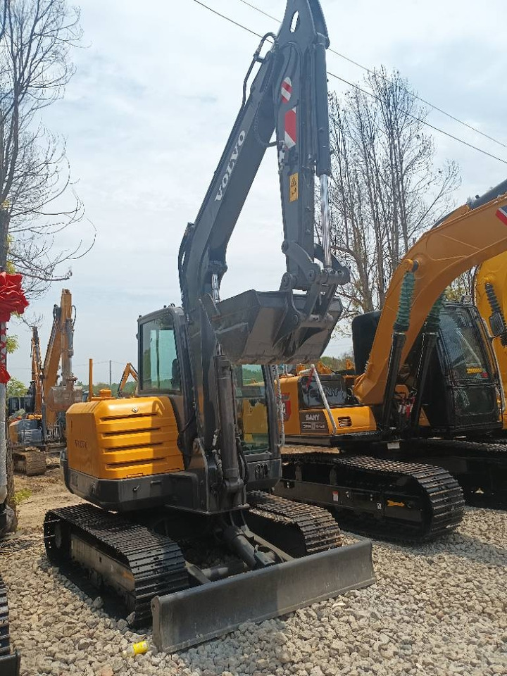 Volvo EC 60 - Excavadora de cadenas: foto 1 Volvo EC 60 - Excavadora de cadenas: foto 1