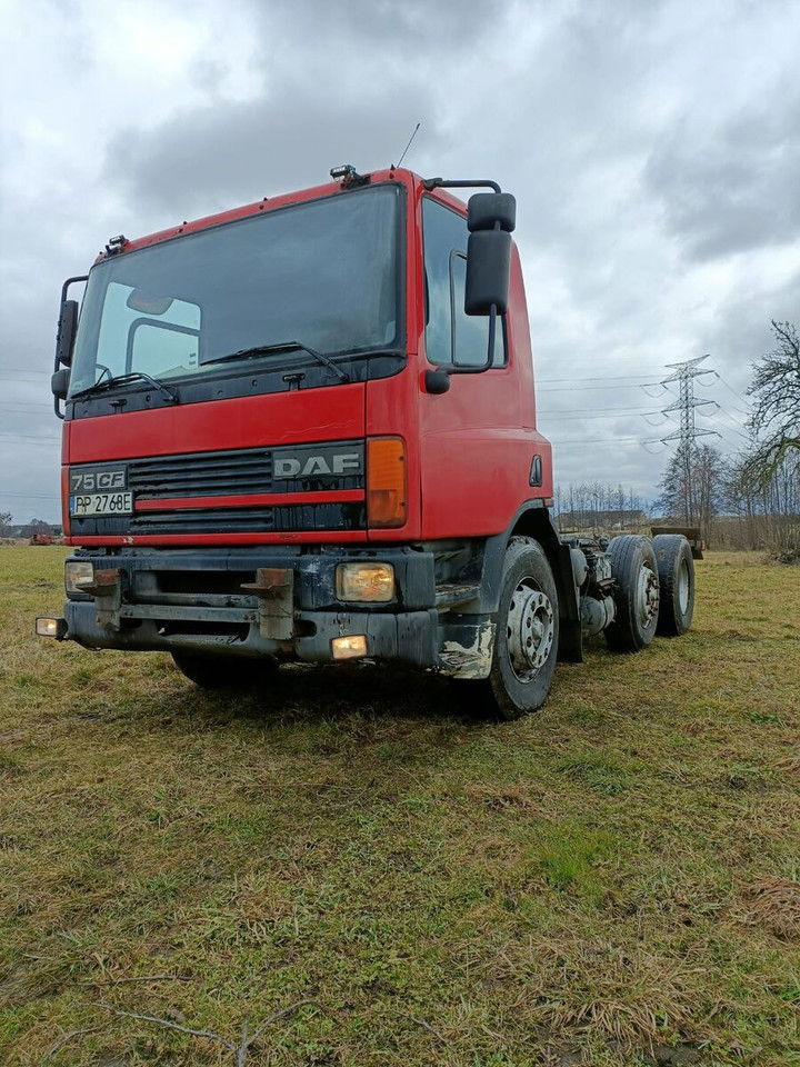 DAF CF 75.250 - Camión chasis: foto 3 DAF CF 75.250 - Camión chasis: foto 3