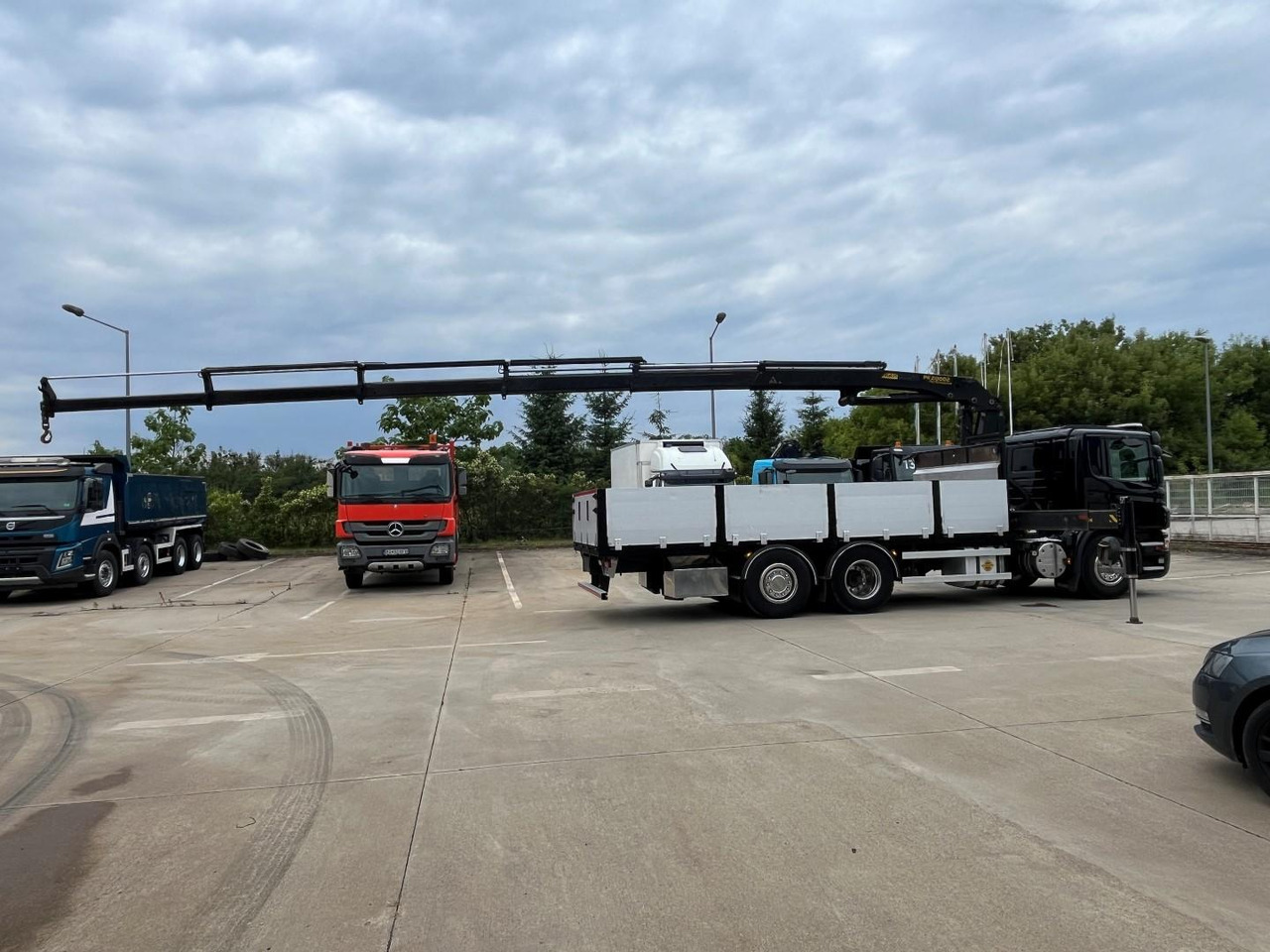 Camión caja abierta, Camión grúa SCANIA P320, +RC, valník Crane PK 20002: foto 13