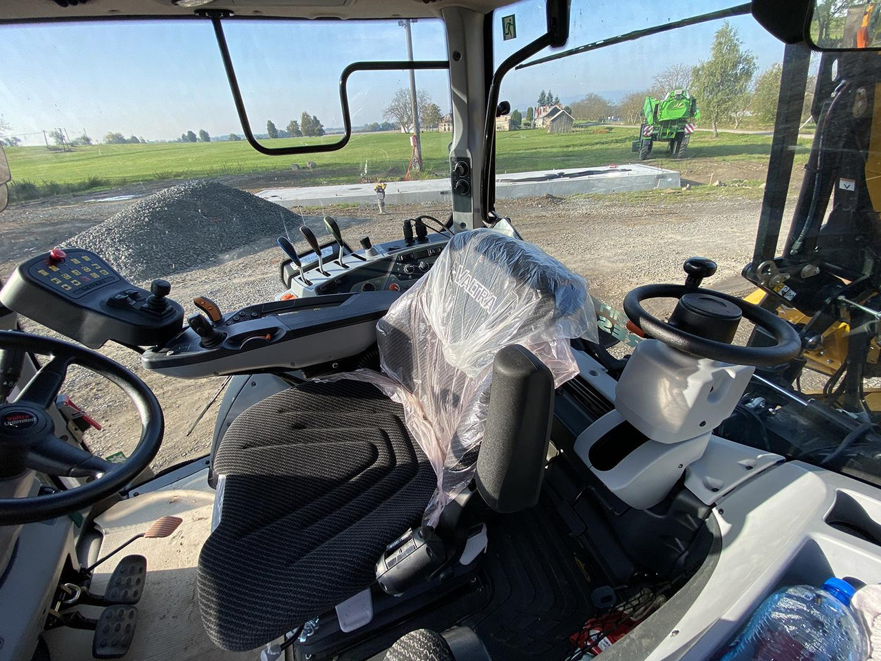 Leasing de Valtra N, 49 AWI, 134 Valtra N, 49 AWI, 134: foto 11 Leasing de Valtra N, 49 AWI, 134 Valtra N, 49 AWI, 134: foto 11