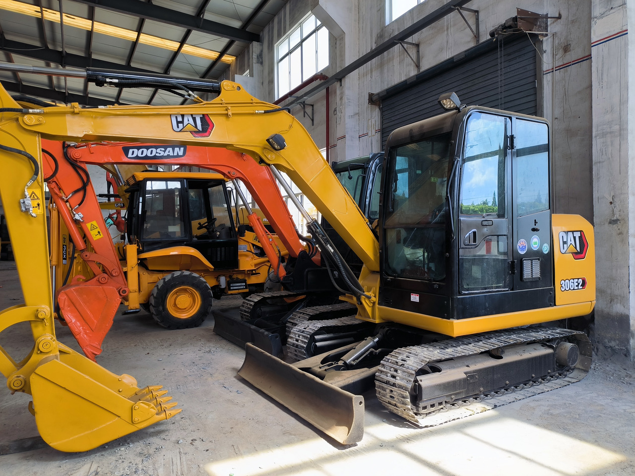 CATERPILLAR 306E - Miniexcavadora: foto 2 CATERPILLAR 306E - Miniexcavadora: foto 2