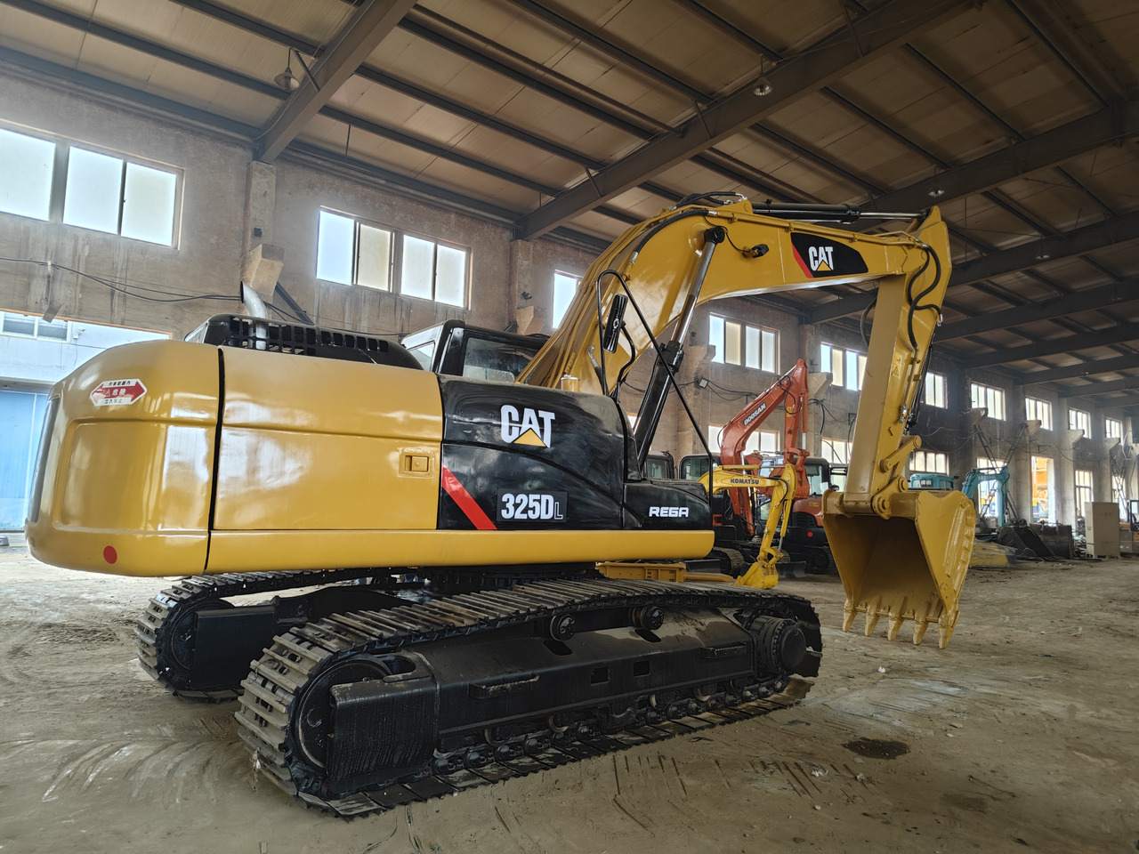 CATERPILLAR 325D - Excavadora de cadenas: foto 4 CATERPILLAR 325D - Excavadora de cadenas: foto 4