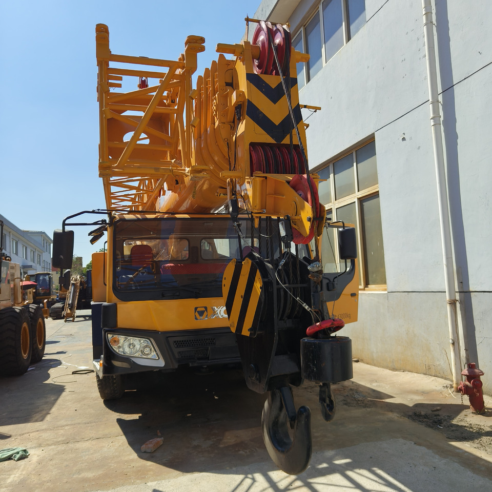 XCMG QY70K - Autogrúa: foto 2 XCMG QY70K - Autogrúa: foto 2