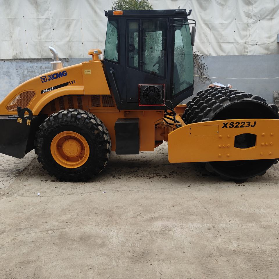 XCMG XS223J road roller - Compactador: foto 1 XCMG XS223J road roller - Compactador: foto 1