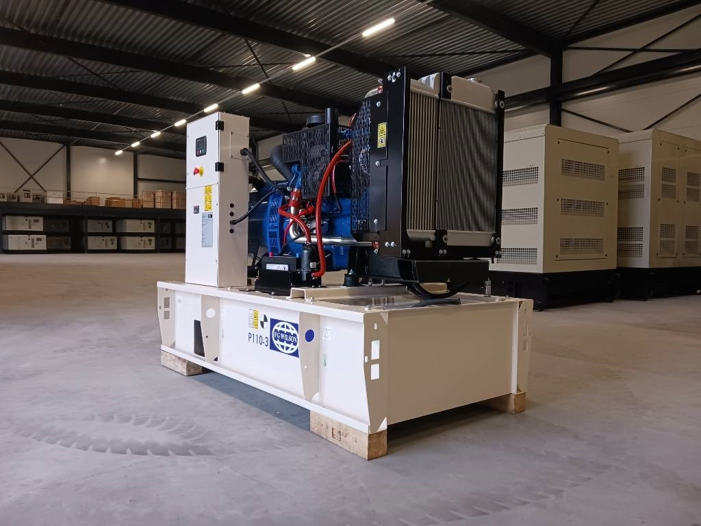 FG Wilson P110-3 - 110 kVA Open Genset - DPX-16008-O - Generador industriale: foto 3 FG Wilson P110-3 - 110 kVA Open Genset - DPX-16008-O - Generador industriale: foto 3