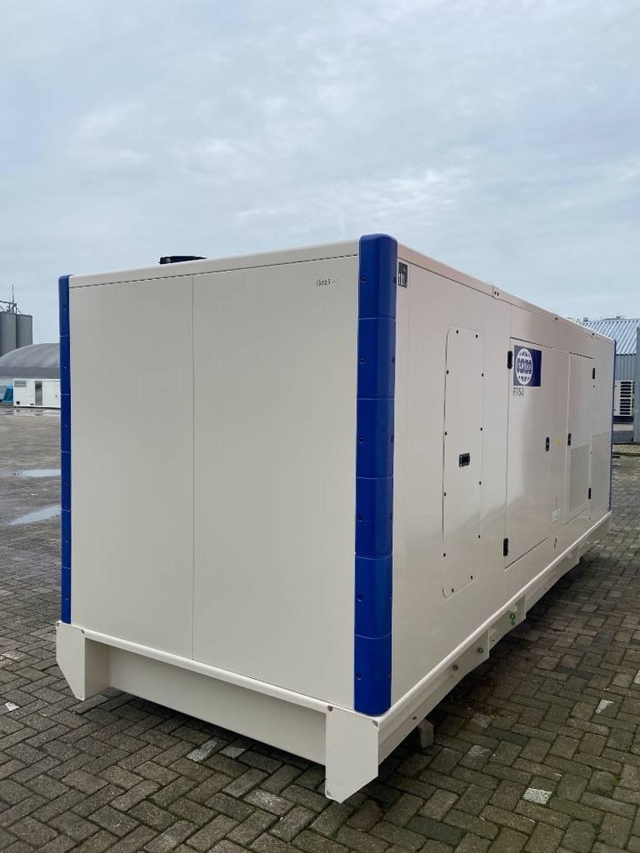 FG Wilson P715-3 - 715 kVA Genset - DPX-16023 - Generador industriale: foto 3 FG Wilson P715-3 - 715 kVA Genset - DPX-16023 - Generador industriale: foto 3