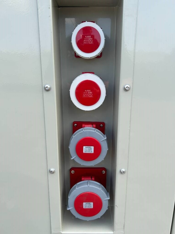 Iveco 13TE3A - 440 kVA Generator - DPX-19796 - Generador industriale: foto 5 Iveco 13TE3A - 440 kVA Generator - DPX-19796 - Generador industriale: foto 5