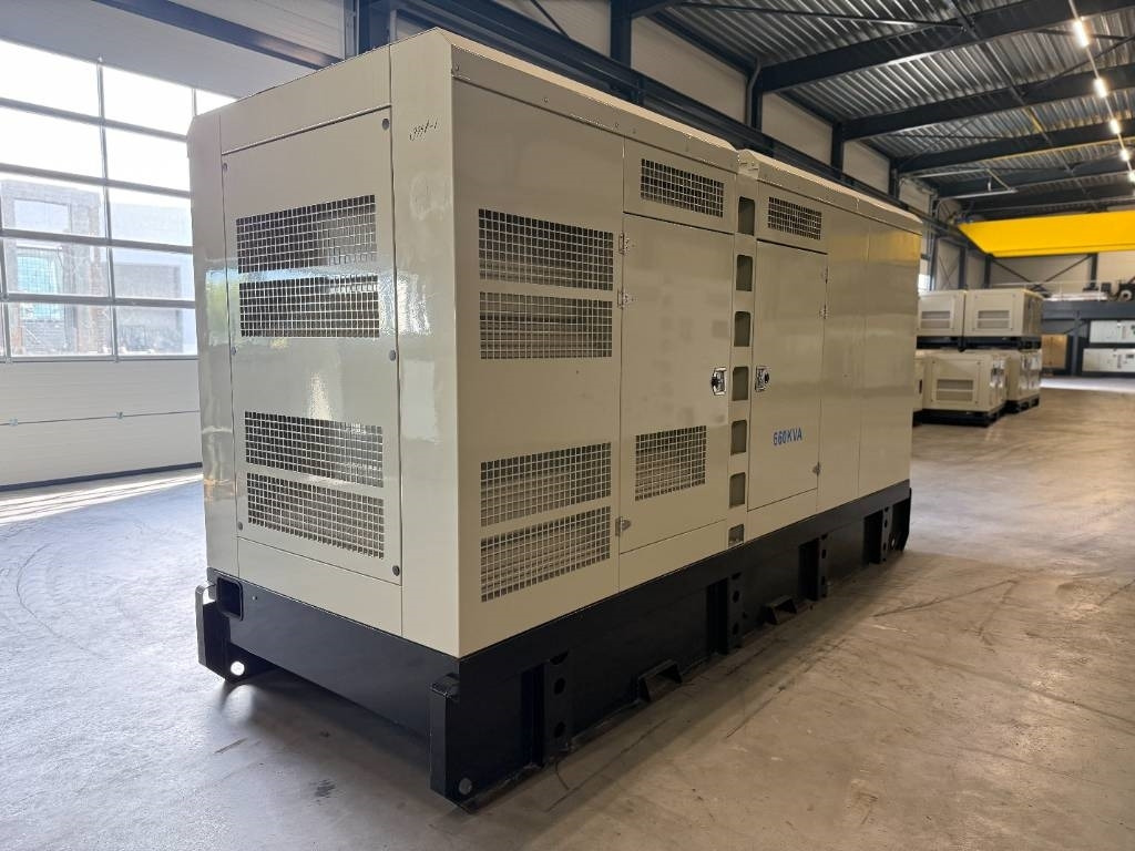 Iveco CR16TE1W - 660 kVA Surplus Genset - DPX-19798 - Generador industriale: foto 4 Iveco CR16TE1W - 660 kVA Surplus Genset - DPX-19798 - Generador industriale: foto 4