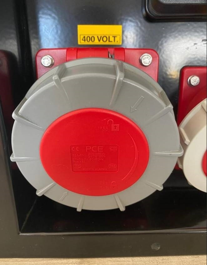 Socket Box 75-160 kVA - 63A - 32A - 2x 16A - IP8X - Equipo de construcción: foto 3 Socket Box 75-160 kVA - 63A - 32A - 2x 16A - IP8X - Equipo de construcción: foto 3