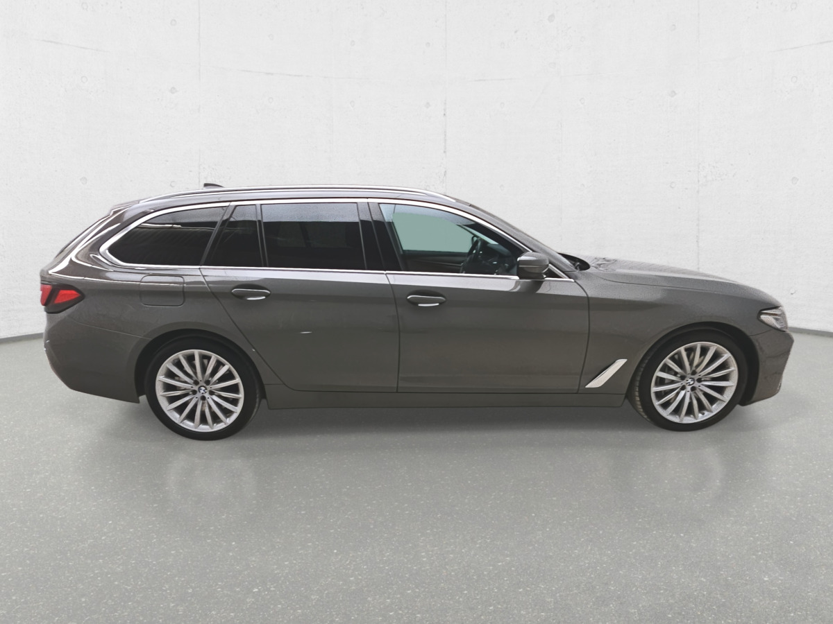 Coche BMW 530D XDRIVE KOMBI: foto 9