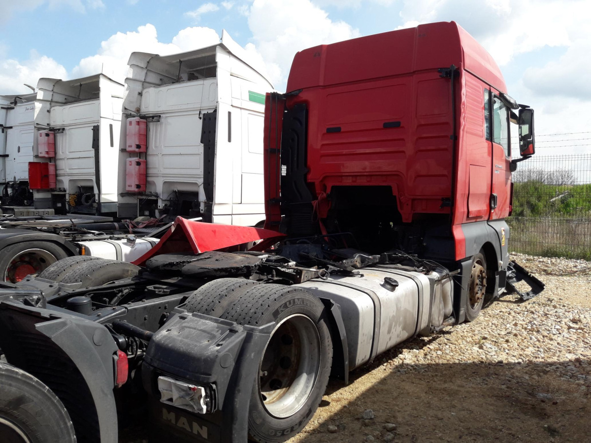 MAN TGX CIĄGNIK SIODŁOWY - Cabeza tractora: foto 5 MAN TGX CIĄGNIK SIODŁOWY - Cabeza tractora: foto 5