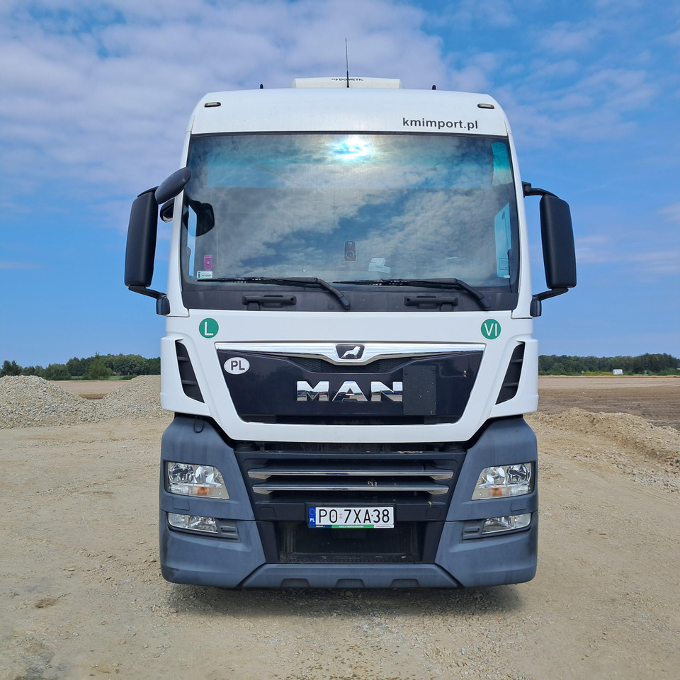 MAN TGX CIĄGNIK SIODŁOWY - Cabeza tractora: foto 3 MAN TGX CIĄGNIK SIODŁOWY - Cabeza tractora: foto 3