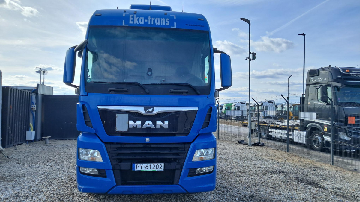 MAN TGX CIĄGNIK SIODŁOWY - Cabeza tractora: foto 3 MAN TGX CIĄGNIK SIODŁOWY - Cabeza tractora: foto 3