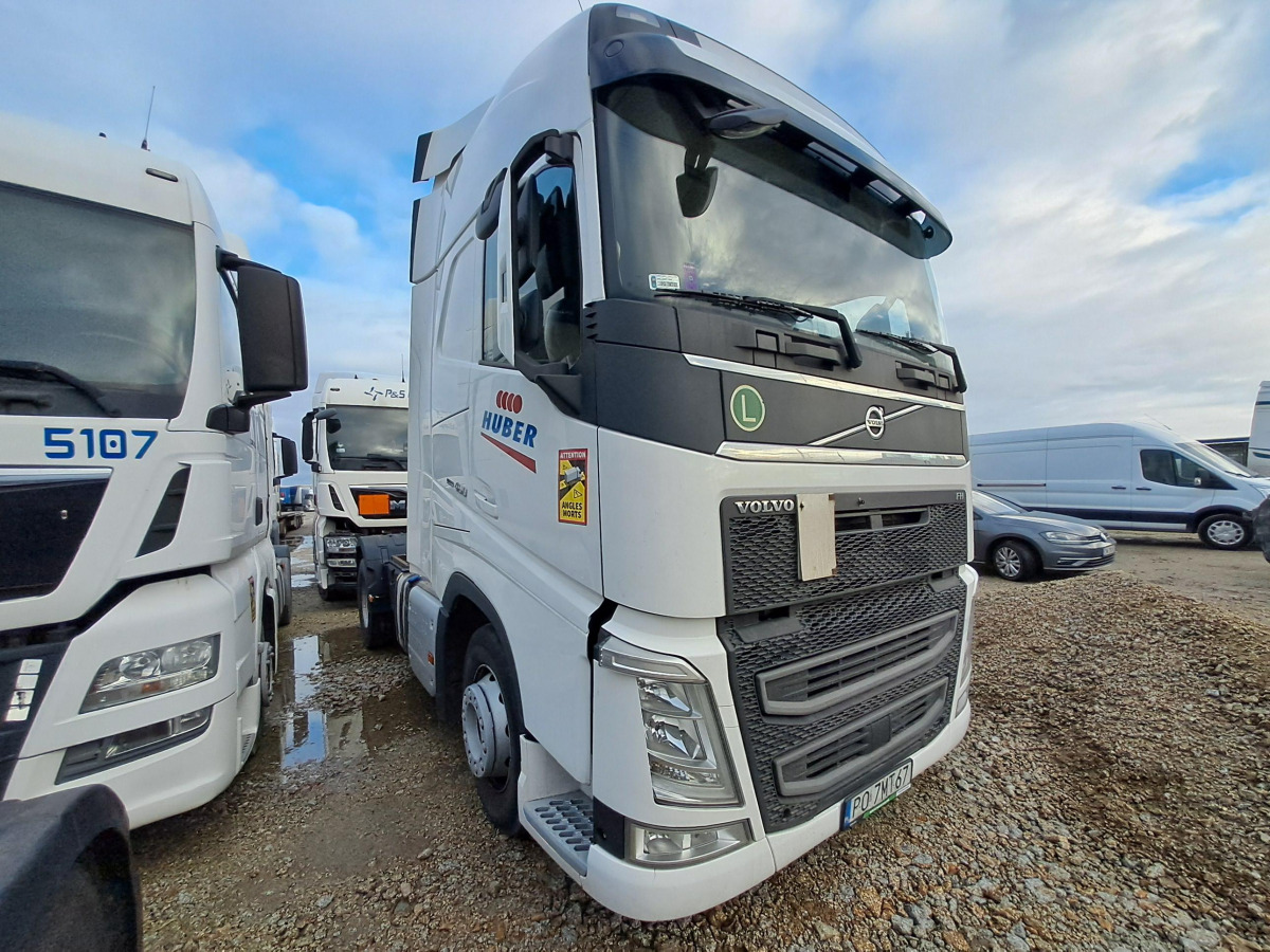 VOLVO FH 460 CIĄGNIK SIODŁOWY - Cabeza tractora: foto 1 VOLVO FH 460 CIĄGNIK SIODŁOWY - Cabeza tractora: foto 1