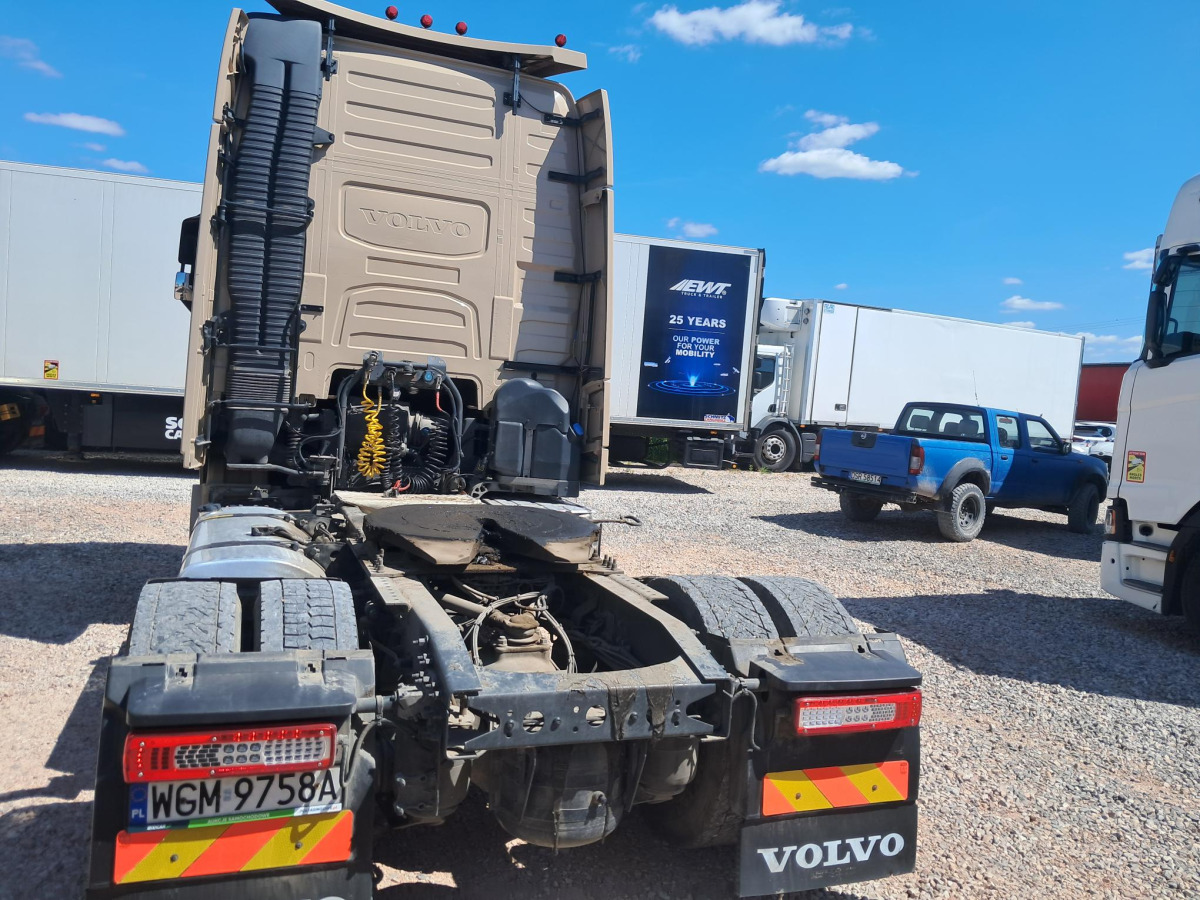 VOLVO FH CIĄGNIK SIODŁOWY - Cabeza tractora: foto 4 VOLVO FH CIĄGNIK SIODŁOWY - Cabeza tractora: foto 4