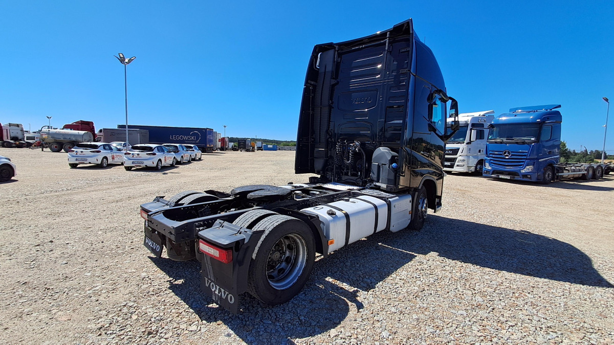 VOLVO FH CIĄGNIK SIODŁOWY - Cabeza tractora: foto 5 VOLVO FH CIĄGNIK SIODŁOWY - Cabeza tractora: foto 5