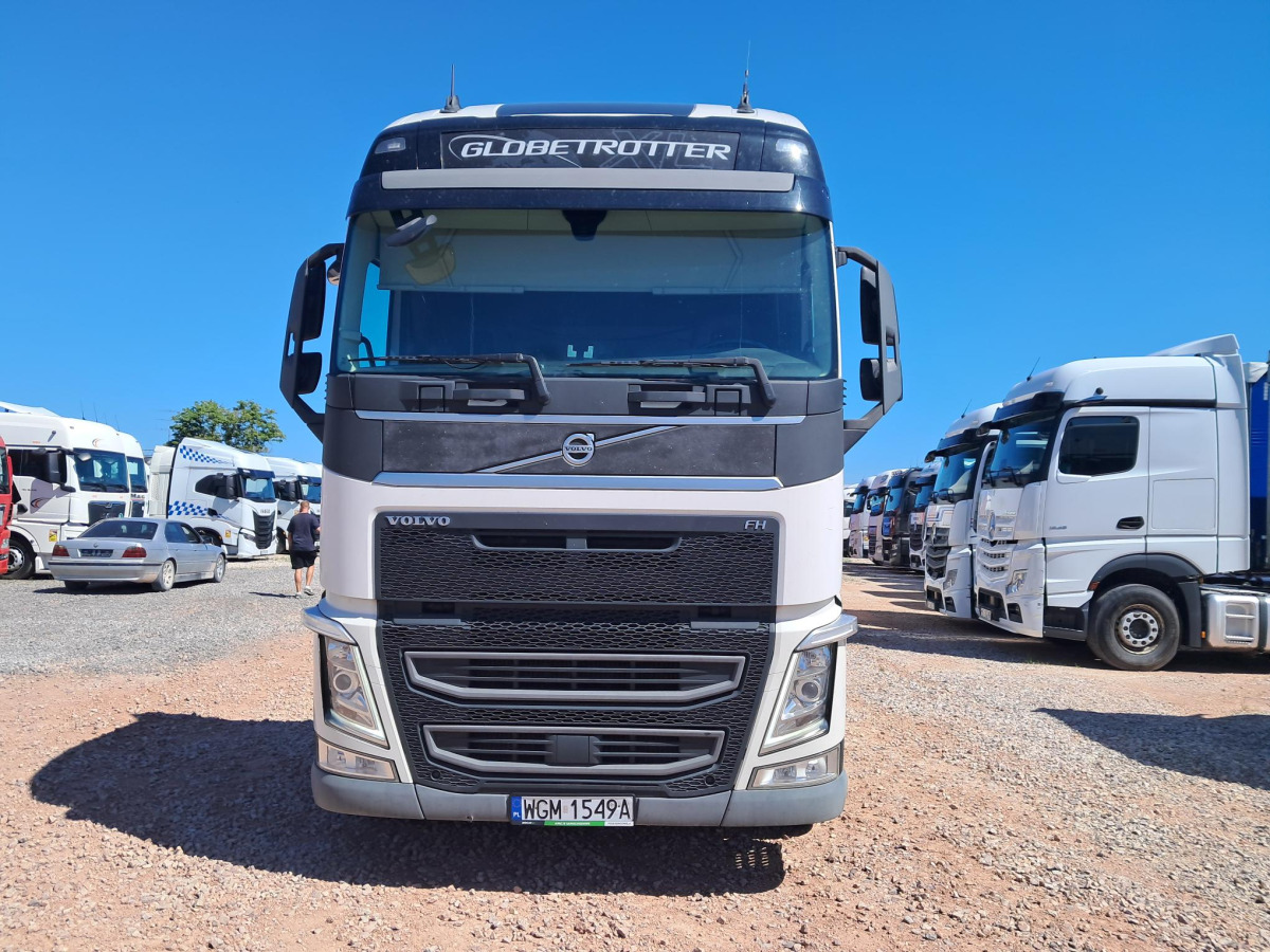 VOLVO FH CIĄGNIK SIODŁOWY - Cabeza tractora: foto 3 VOLVO FH CIĄGNIK SIODŁOWY - Cabeza tractora: foto 3