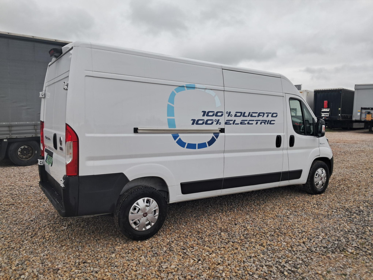 FIAT DUCATO FURGON BLASZAK - Furgón, Furgoneta eléctrica: foto 4 FIAT DUCATO FURGON BLASZAK - Furgón, Furgoneta eléctrica: foto 4