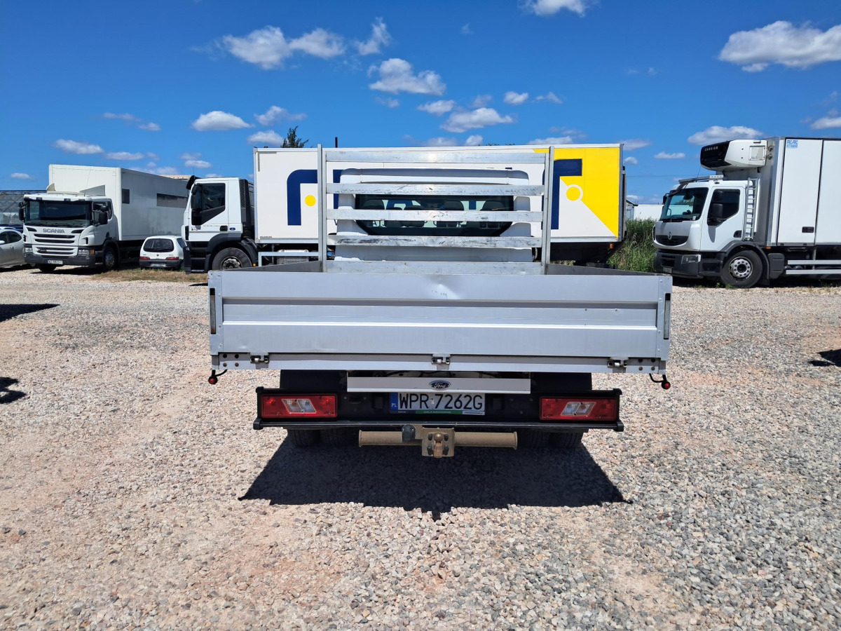 FORD FCD TRANSIT DOKA - Furgoneta combi: foto 5 FORD FCD TRANSIT DOKA - Furgoneta combi: foto 5