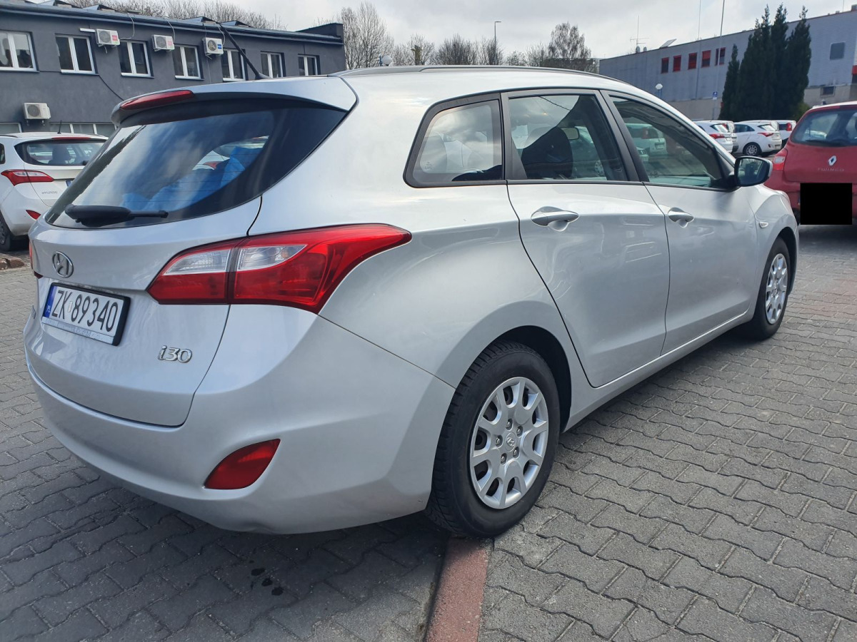 HYUNDAI I30 KOMBI - Coche: foto 3 HYUNDAI I30 KOMBI - Coche: foto 3