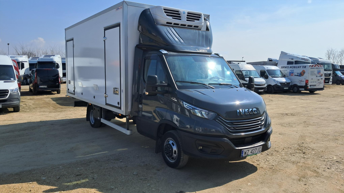 IVECO DAILY 50C18 CHŁODNIA Z AGREGATEM - Camión frigorífico: foto 1 IVECO DAILY 50C18 CHŁODNIA Z AGREGATEM - Camión frigorífico: foto 1