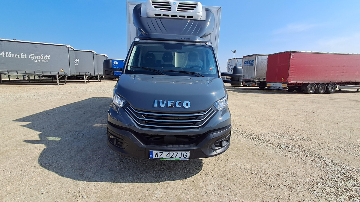 IVECO DAILY 50C18 CHŁODNIA Z AGREGATEM - Camión frigorífico: foto 2 IVECO DAILY 50C18 CHŁODNIA Z AGREGATEM - Camión frigorífico: foto 2