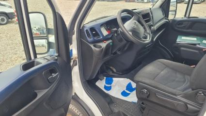 IVECO DAILY KONTENER - Furgoneta caja cerrada: foto 5 IVECO DAILY KONTENER - Furgoneta caja cerrada: foto 5