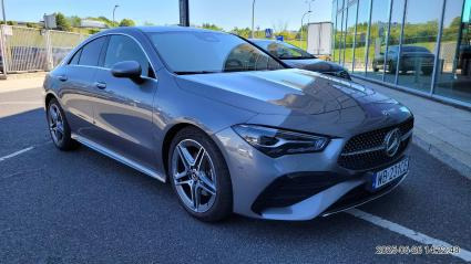 MERCEDES BENZ CLA 180 SEDAN - Sedan: foto 1 MERCEDES BENZ CLA 180 SEDAN - Sedan: foto 1