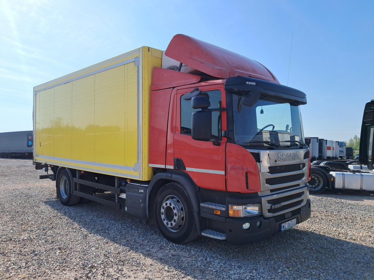 SCANIA P250 CHŁODNIA - Camión frigorífico: foto 1 SCANIA P250 CHŁODNIA - Camión frigorífico: foto 1