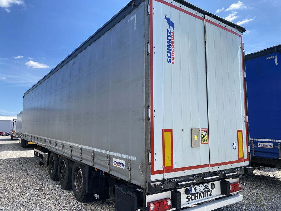 SCHMITZ CARGOBULL SCB S3T FIRANA - Remolque con toldo: foto 3 SCHMITZ CARGOBULL SCB S3T FIRANA - Remolque con toldo: foto 3