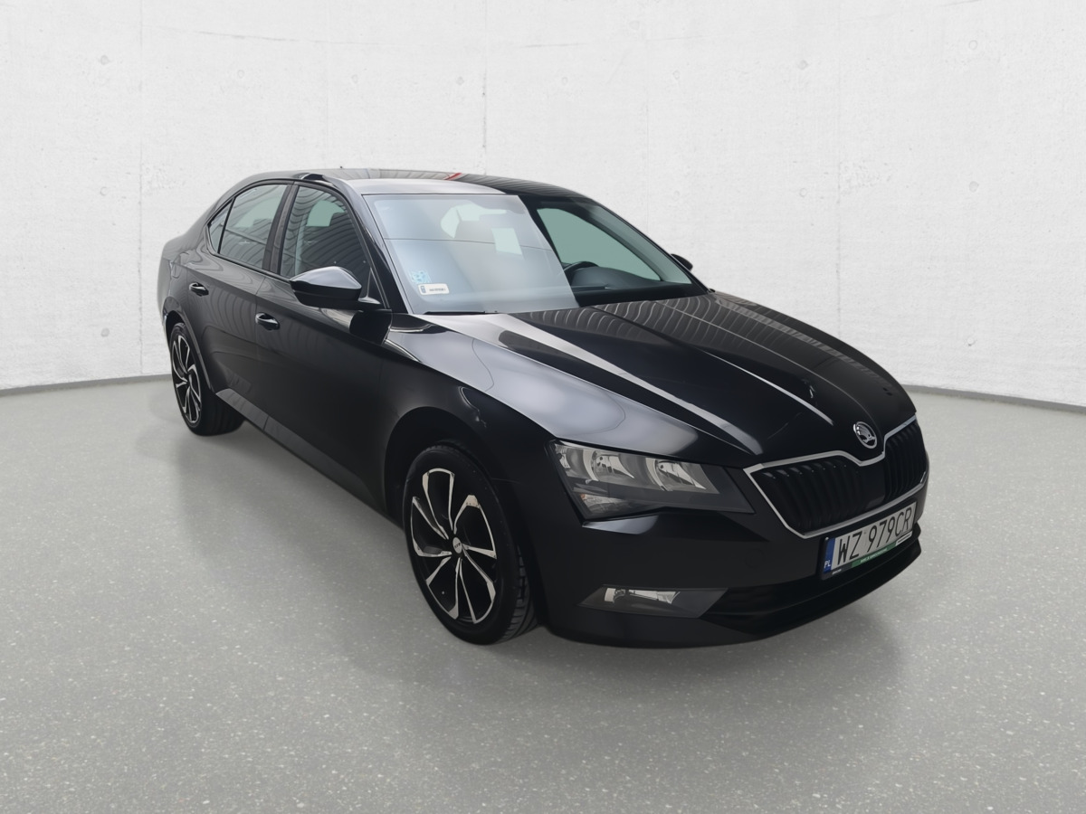 SKODA SUPERB LIFTBACK - Coche: foto 1 SKODA SUPERB LIFTBACK - Coche: foto 1