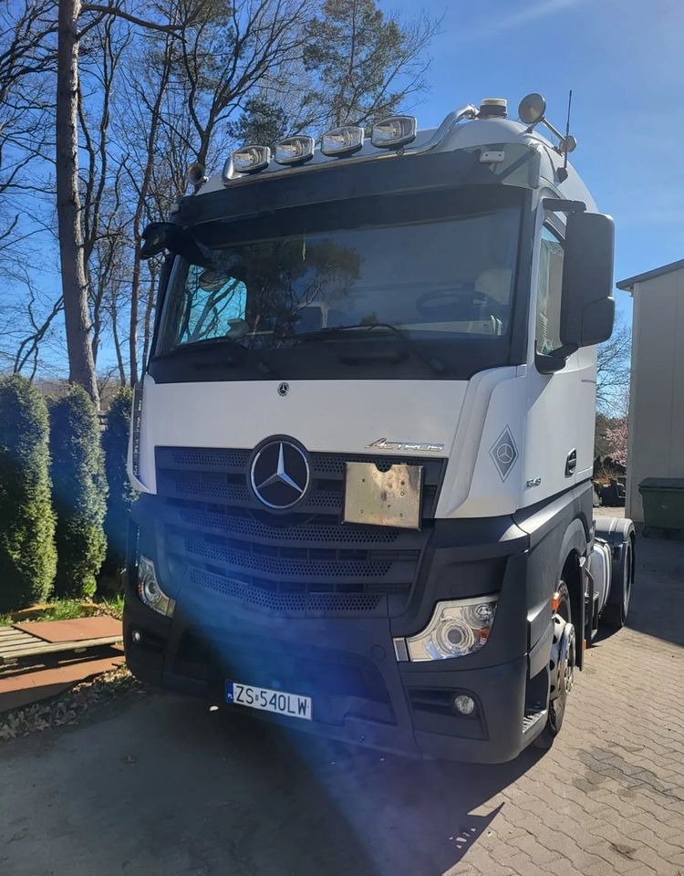 Mercedes-Benz Actros 1843 LS - Cabeza tractora: foto 1 Mercedes-Benz Actros 1843 LS - Cabeza tractora: foto 1