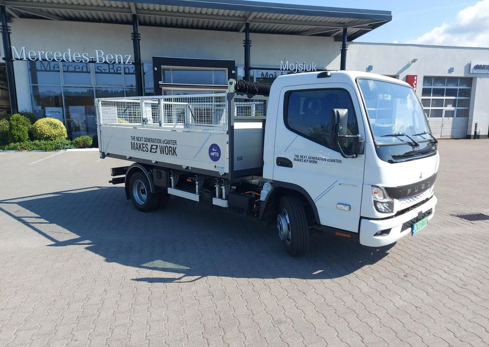 FUSO eCanter 4C15 Wywrotka Selektywna zbiórka - Camión volquete, Camión eléctrico: foto 2 FUSO eCanter 4C15 Wywrotka Selektywna zbiórka - Camión volquete, Camión eléctrico: foto 2