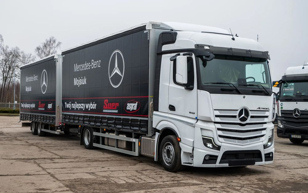 Mercedes-Benz Actros 1842 LnR z Przyczepą - Camión lona: foto 1 Mercedes-Benz Actros 1842 LnR z Przyczepą - Camión lona: foto 1