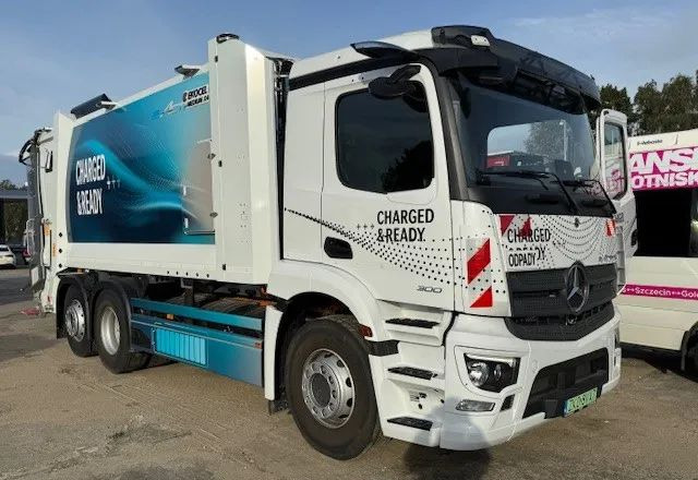 Mercedes-Benz eActros 300 L 6x2 Elektryczna śmieciarka - Camión de basura: foto 3 Mercedes-Benz eActros 300 L 6x2 Elektryczna śmieciarka - Camión de basura: foto 3