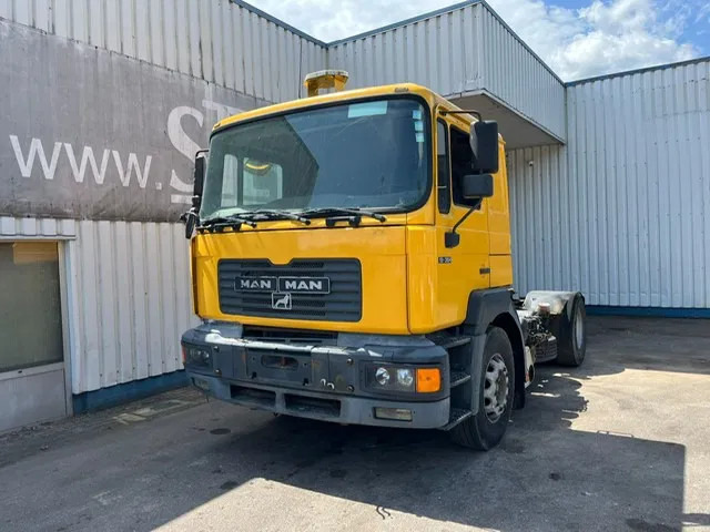 MAN 19.364 F2000 , Belgium Truck , ZF Manual , Euro 2 - Cabeza tractora: foto 1 MAN 19.364 F2000 , Belgium Truck , ZF Manual , Euro 2 - Cabeza tractora: foto 1