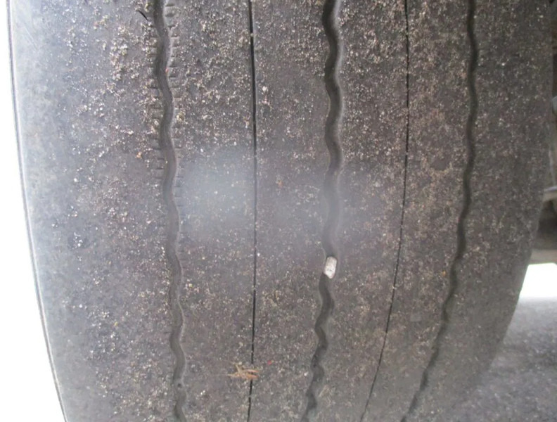 Cabeza tractora MAN TGA , FOR PARTS ONLY , NO ENGINE AND GEARBOX: foto 18 Cabeza tractora MAN TGA , FOR PARTS ONLY , NO ENGINE AND GEARBOX: foto 18