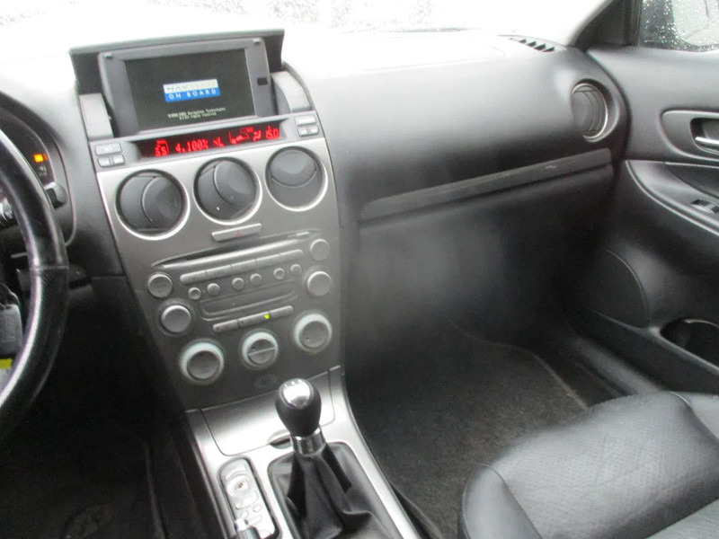 Coche familiar Mazda 6 , 2.0I , Airco, leather seats , Navi: foto 13