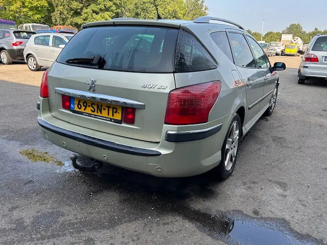 Peugeot 407 SW , 3.0 - V6 , Automatic , Leather , Navi , Export - Coche: foto 3 Peugeot 407 SW , 3.0 - V6 , Automatic , Leather , Navi , Export - Coche: foto 3