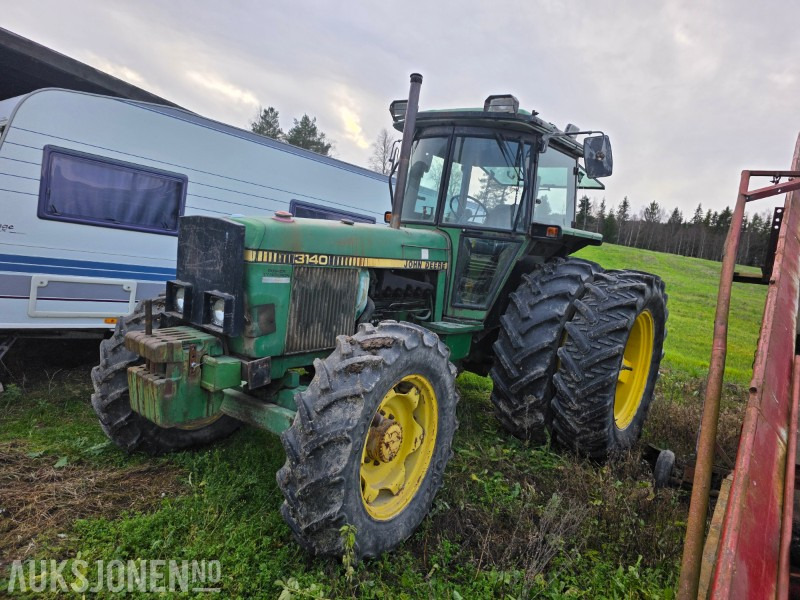 1982 John Deere 3140 traktor tvillinghjul - Tractor: foto 1 1982 John Deere 3140 traktor tvillinghjul - Tractor: foto 1