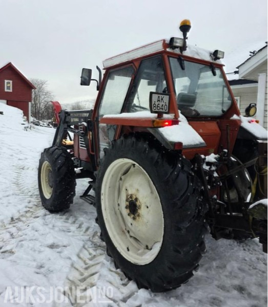 1986 Fiat 80-90 MVA FRI TRAKTOR MED FRONSKUFFE OG TRIMA FRONTLASTER - Tractor: foto 3 1986 Fiat 80-90 MVA FRI TRAKTOR MED FRONSKUFFE OG TRIMA FRONTLASTER - Tractor: foto 3