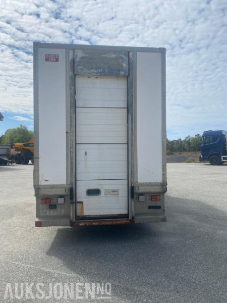 1994 Iveco Eurocargo - Camión caja cerrada: foto 3 1994 Iveco Eurocargo - Camión caja cerrada: foto 3