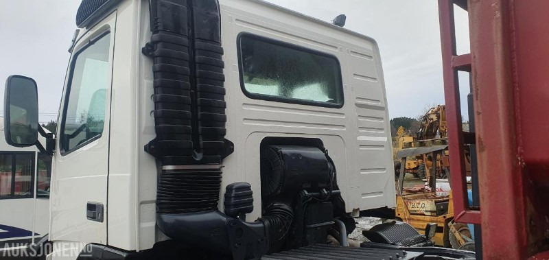 2000 Volvo FM-12 MED KASSE OG MASKINFLAK - Camión multibasculante: foto 5 2000 Volvo FM-12 MED KASSE OG MASKINFLAK - Camión multibasculante: foto 5