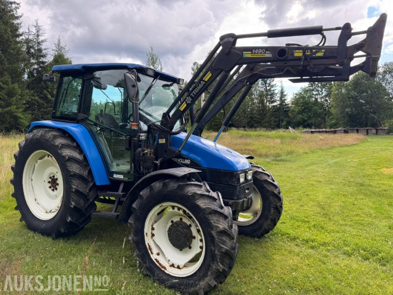 2001 New Holland TL80 traktor med laster. - Tractor: foto 3 2001 New Holland TL80 traktor med laster. - Tractor: foto 3