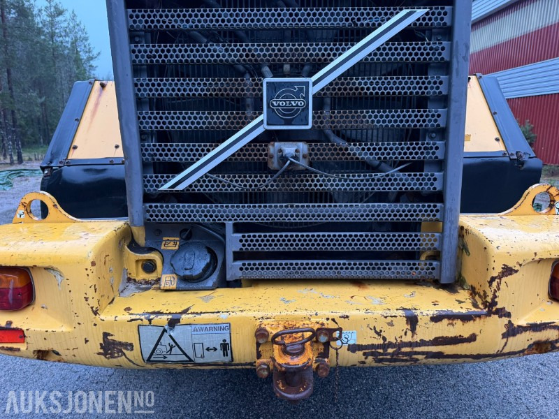 Cargadora de ruedas 2002 Volvo L70D Hjullaster – Hydraulisk HK-feste – 3 og 4. funksjon: foto 27 Cargadora de ruedas 2002 Volvo L70D Hjullaster – Hydraulisk HK-feste – 3 og 4. funksjon: foto 27